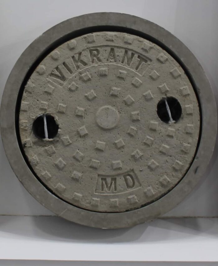 Vikrant RCC / SFRC Manhole Covers & Grattings with Frame